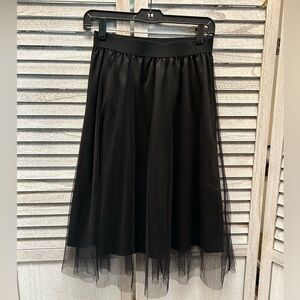 Black Tulle Midi Skirt with Elastic Band Woman’s Size Small Juniors Petites